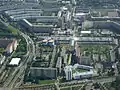 Allee Center (milieu de l'image)