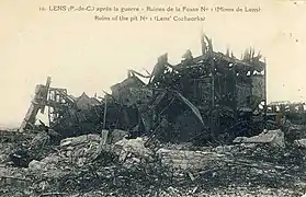 Ruines de la Fosse no&nbsp;1 après la Première Guerre mondiale.