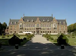 Les anciens bureaux des Houillères aujourd'hui Université d'Artois.
