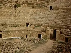 Amphithéâtre de Leptis Magna, ouverture des carceres, de part et d'autre de l'entrée principale sur l'arène.