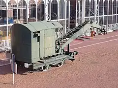 Une grue ferroviaire.