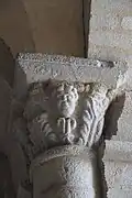 Chapiteau du clocher-porche.