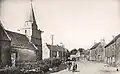 Locmalo ː la rue principale du bourg en 1937.