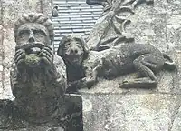 Église paroissiale Saint-Émilion : détail de sculptures.