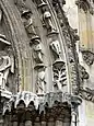 Statuettes de l'archivolte.