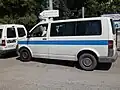 Louage à bande bleue : Il fonctionne selon le même principe que le louage à bande rouge sauf que c'est un louage inter-délégations (ex. Monastir-Jemmal). On le trouve dans une station dédiée.