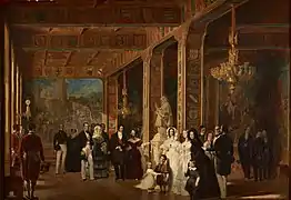 Tableau de Prosper Lafaye représentant Louis-Philippe accompagné de sa famille et de son gendre Léopold Ier, roi des Belges, visitant la grande salle des Croisades en juillet 1844.