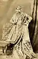 Femme lucknowi en gharara.