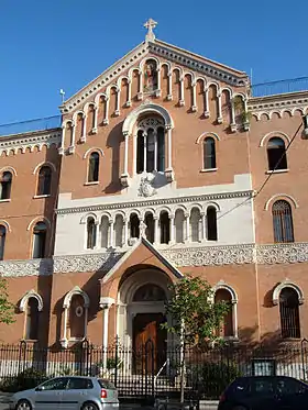 Façade de l'église