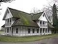 La maison suisse dans le parc