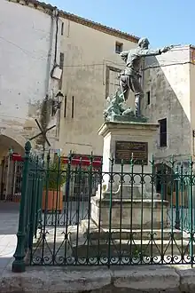 Monument au capitaine Ménard (1897), Lunel.