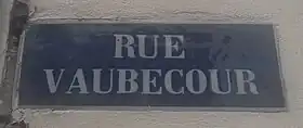 Voir la plaque.