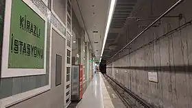 Un quai de la ligne M1 en 2022.