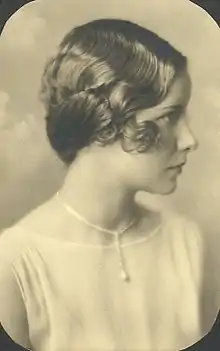 Chignon dans les années 1920.