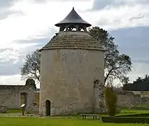Le pigeonnier.