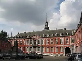 Le palais abbatial de l'ancienne abbaye.