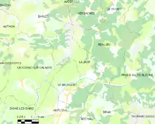 Carte élémentaire montrant les limites de la commune, les communes voisines, les zones de végétation et les routes