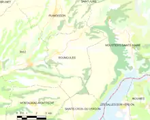 Carte élémentaire montrant les limites de la commune, les communes voisines, les zones de végétation et les routes