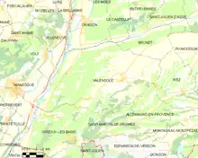 Carte élémentaire montrant les limites de la commune, les communes voisines, les zones de végétation et les routes