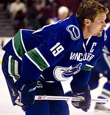 Photo de profil de Markus Näslund dans la tenue des Canucks de Vancouver.