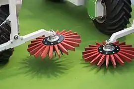 Étoiles en caoutchouc pour le travail du sol en viticulture