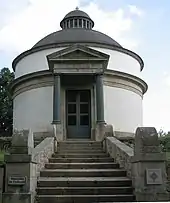 Mausolée de Cadoudal.