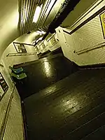 Escalier fixe.