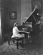 Ellen Ballon