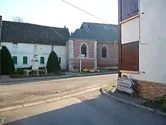 Le monument aux morts.