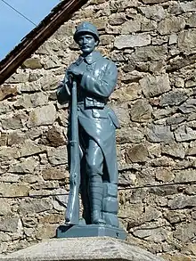 Le monument aux morts.
