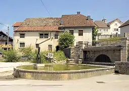 Fontaine.