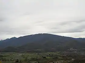 Vue du mont Sacon avec, à droite, la cathédrale Saint-Marie de Saint-Bertrand-de-Comminges.