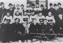 Photographie en noir et blanc des Wanderers de Montréal