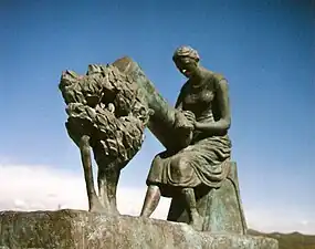 Détail de la sculpture.