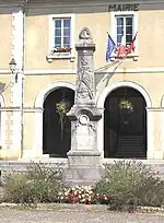 Monument aux morts.