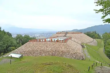 Mori-Shogunzuka en trou de serrure, Chikuma, Nagano (Chūbu), IVe siècle.