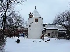Le moulin, situé à proximité de l'actuelle municipalité.