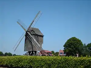Moulin de Saint-Maxent.