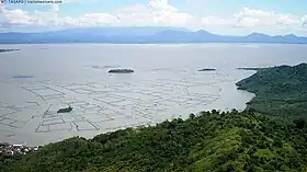 Vue générale depuis le Mt. Tagapo, point culminant de l'île de Talim