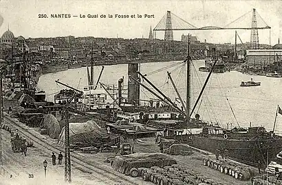 Le quai de la Fosse, au temps de son exploitation portuaire