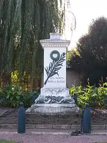Le monument aux morts.