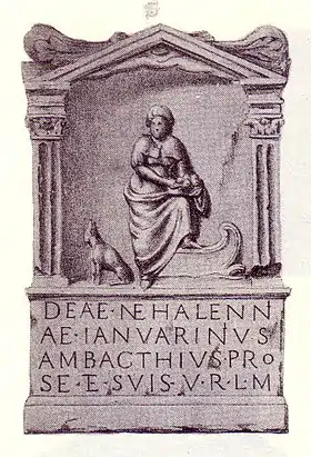 Autel de Nehalennia à Dombourg (planche 7 no 15a de L. J. F. Janssen, De Romeinsche Beelden en Gedenksteenen van Zeeland, Leyde, 1845).