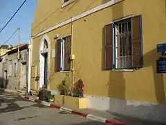 Maison type dans le quartier de Neve Tsedeq au sud.
