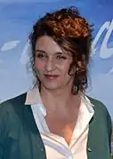 Noémie Lvovsky interprète Mme Delvaux