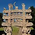Le jataka du Bodhisattva Vessantara. Torana Nord du grand stupa 1, Ier&nbsp;siècle&nbsp;av. J.-C. Sanchi, Madhya Pradesh