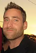 Oliver Jackson-Cohen interprète Peter Quint
