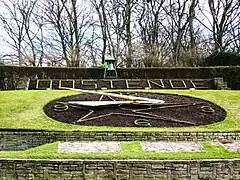 Horloge monumentale au Parc Léopold.