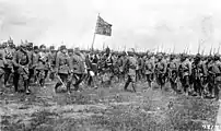 Guillaume II et son état-major passant en revue le XVe&nbsp;corps ottoman en Galicie, juillet 1917