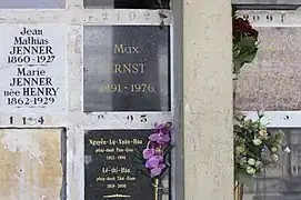 Tombe de l'artiste à Paris au cimetière du Père-Lachaise.