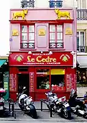 Au no&nbsp;6, une ancienne boucherie.